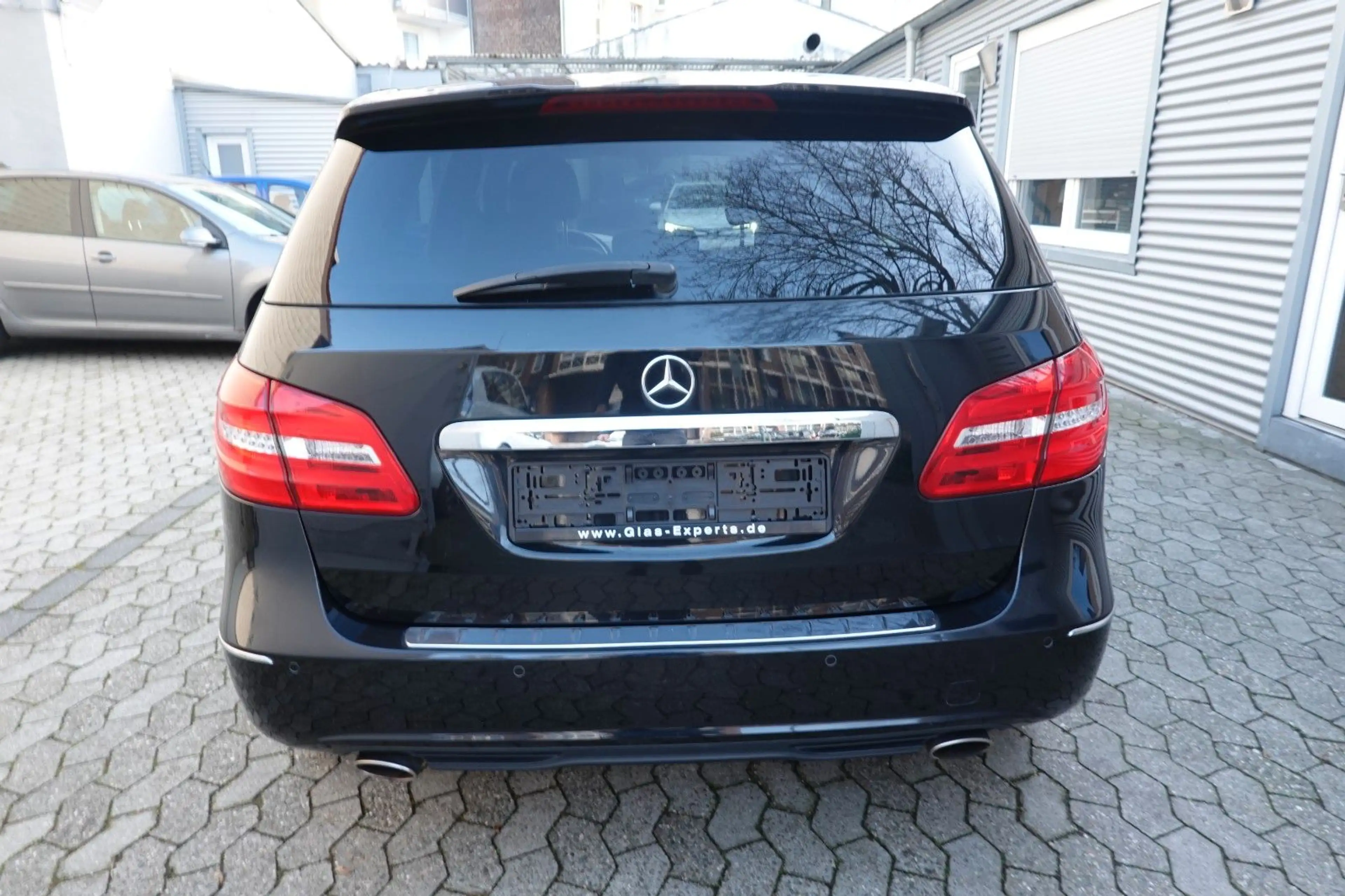 Mercedes-Benz B 220 4Matic Tempomat BiXenon NAVI StandHeizung — photo 6