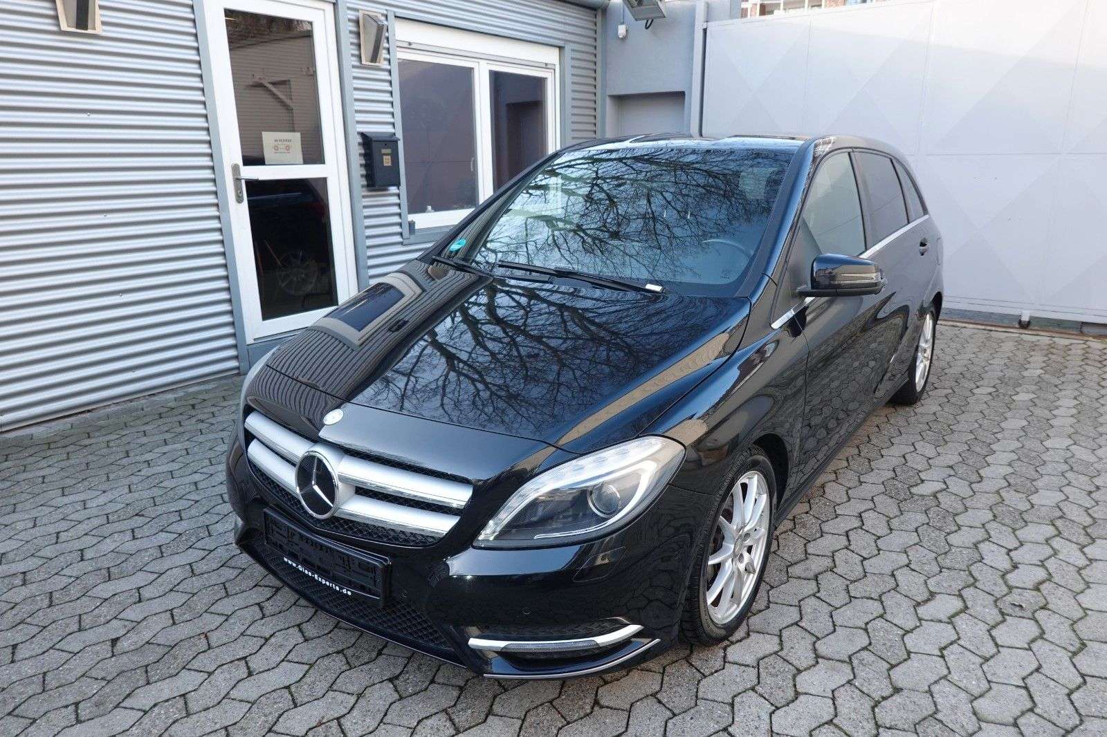 Second hand Mercedes Benz B-Class 220