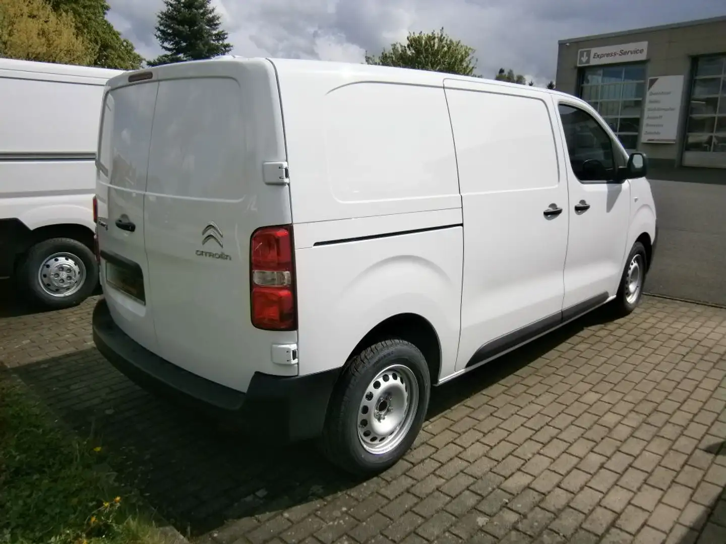 Citroen Jumpy 2.0 BlueHDi 145 L1 Weiß - 2
