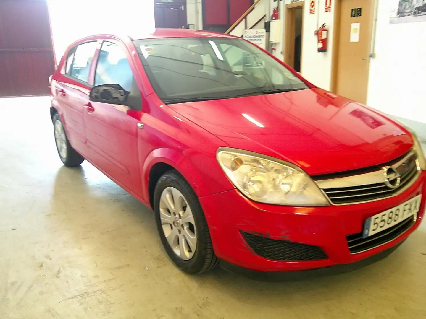Opel Astra 1.7CDTi Enjoy 100 Rojo - 2
