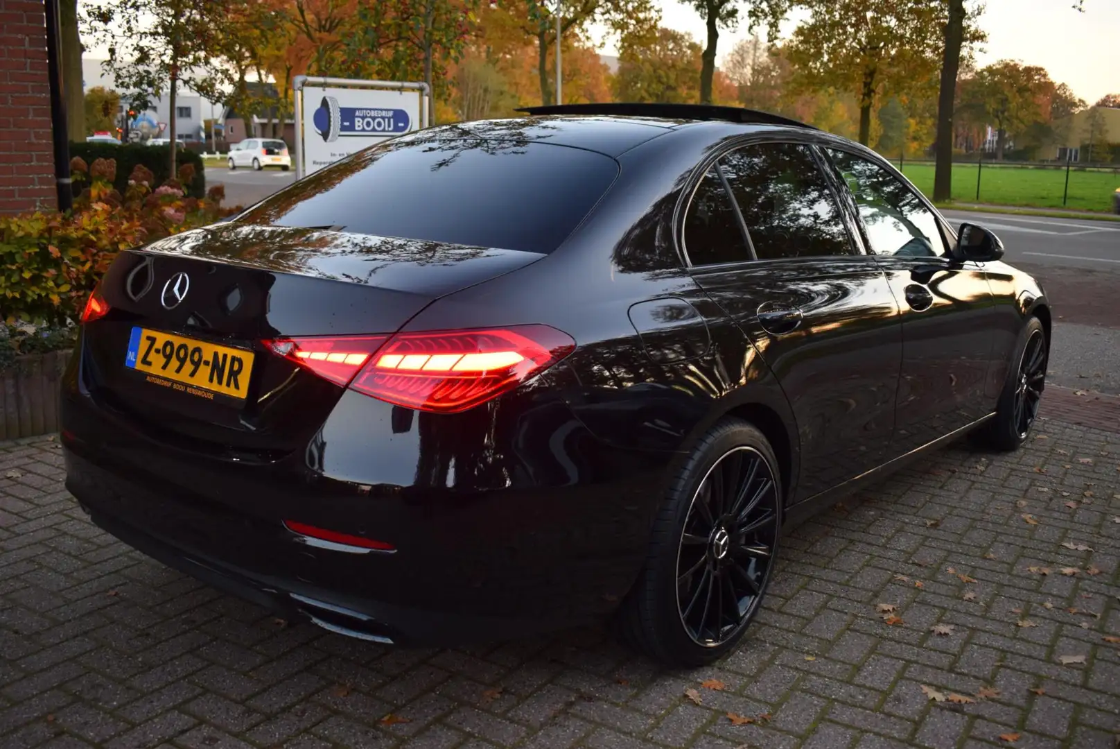 Mercedes-Benz C 300 e Luxury Line AUTOM PANO-DAK/CRUISE/AIRCO-ECC/NAVI Zwart - 2