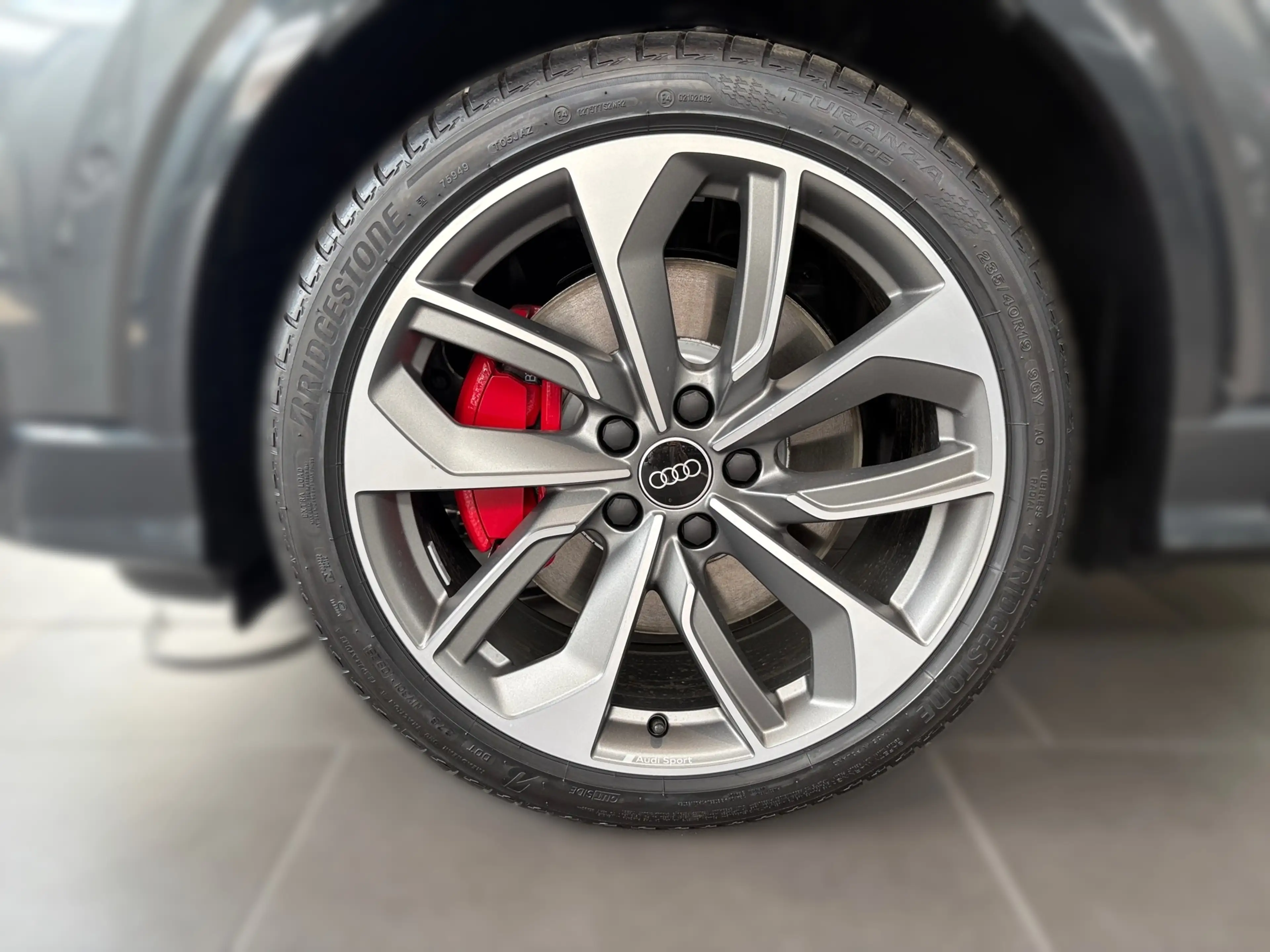 Audi SQ2 TFSI Quattro S-Tronic Panodach AHK Navi LM — photo 6