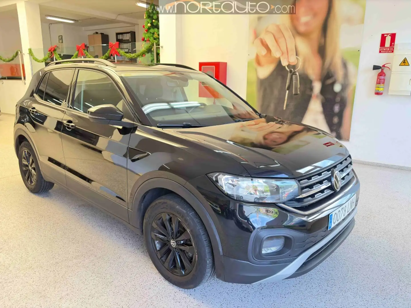 Volkswagen T-Cross 1.0 TSI Advance 81kW Schwarz - 1