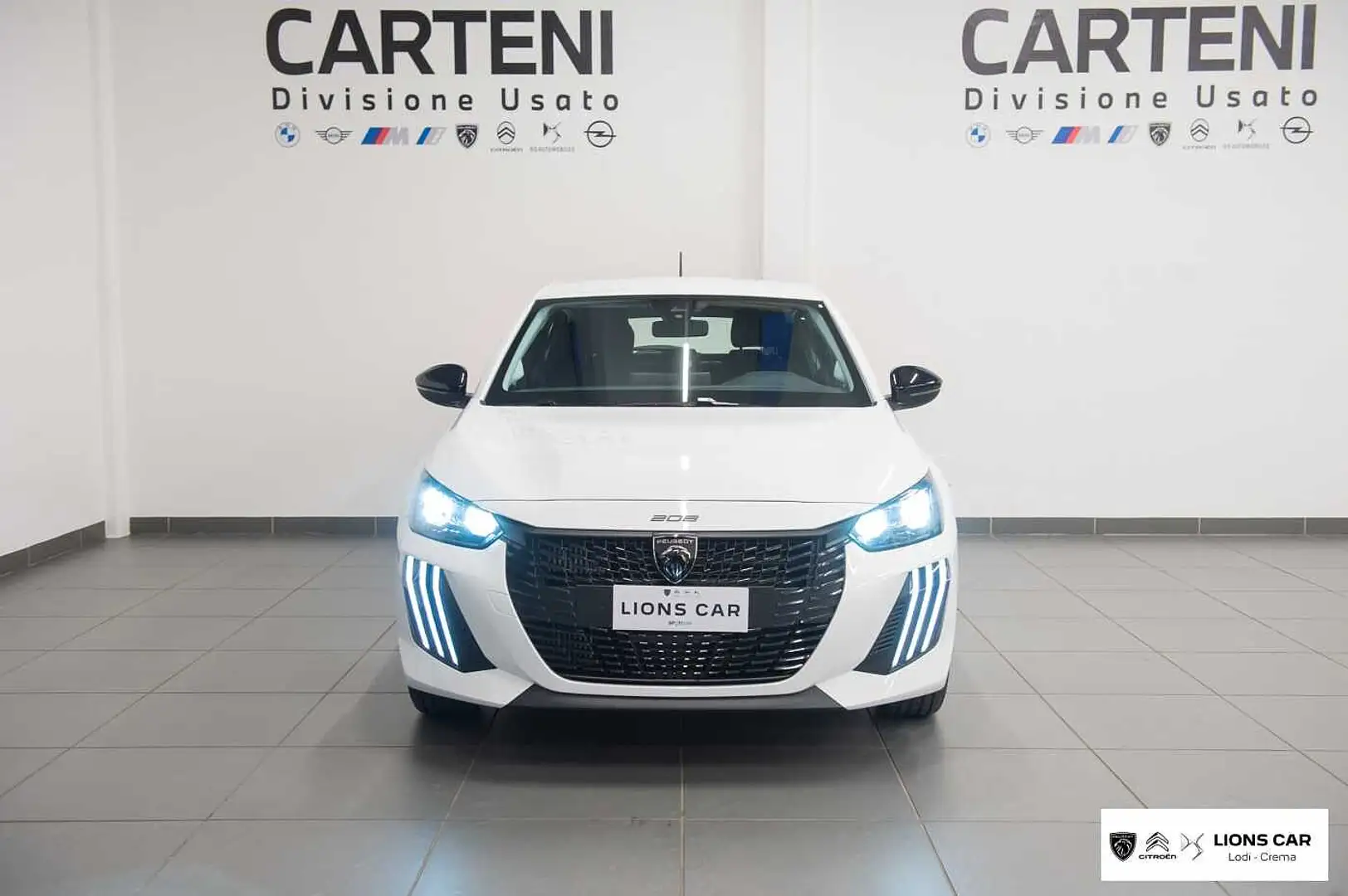 Peugeot 208 2ª serie Hybrid 100 e-DCS6 Style Weiß - 2