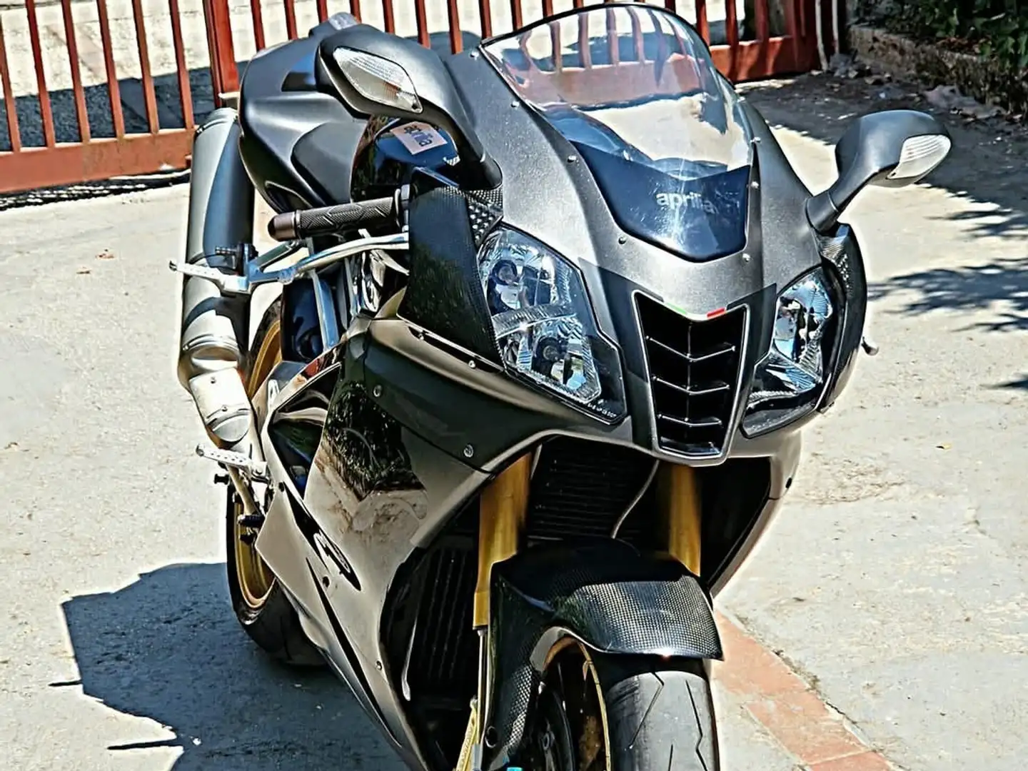 Aprilia RSV Mille r factory Nero - 1
