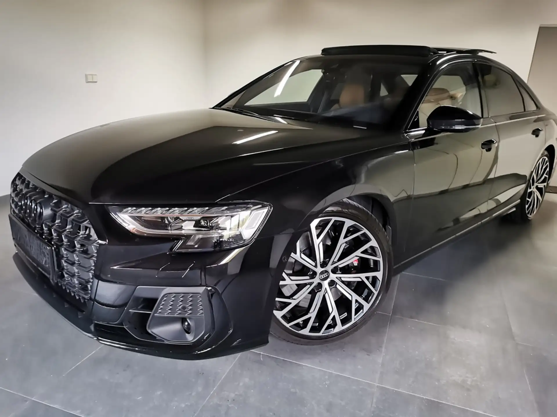 Audi S8 TFSI 2025 검정 사진 2
