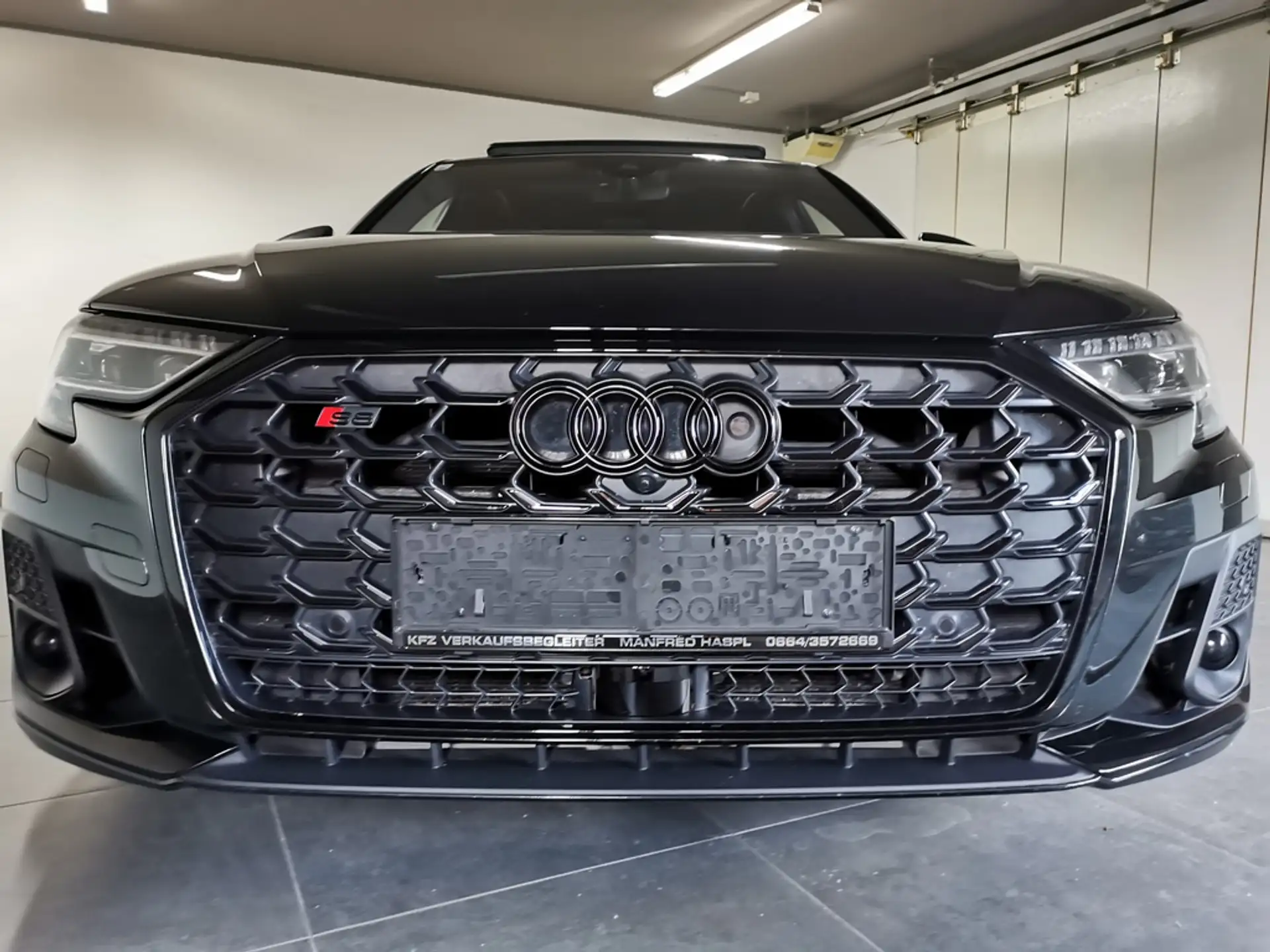 Audi S8 TFSI 2025 검정 사진 6