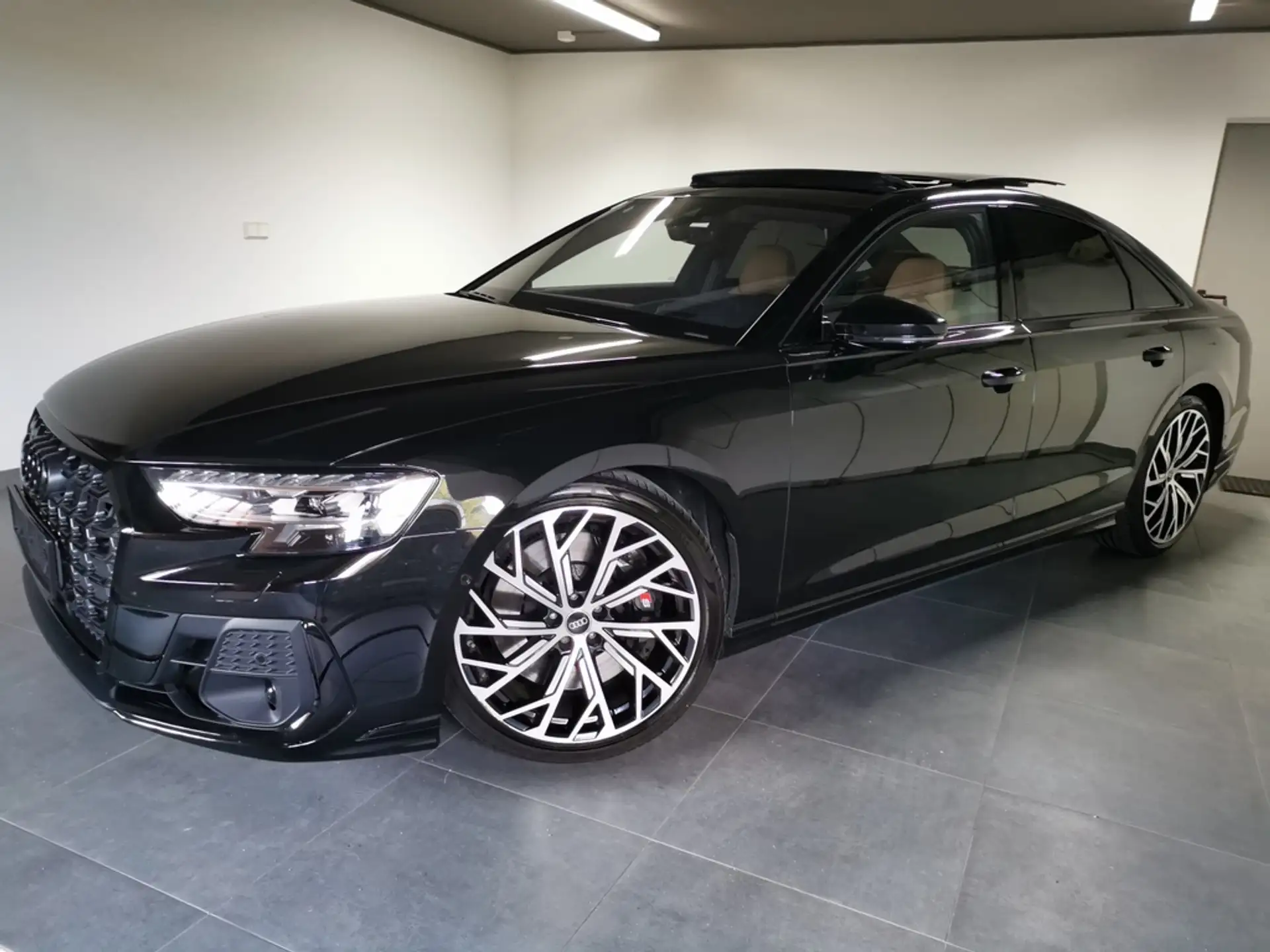 Audi S8 TFSI 2025 검정 사진 4