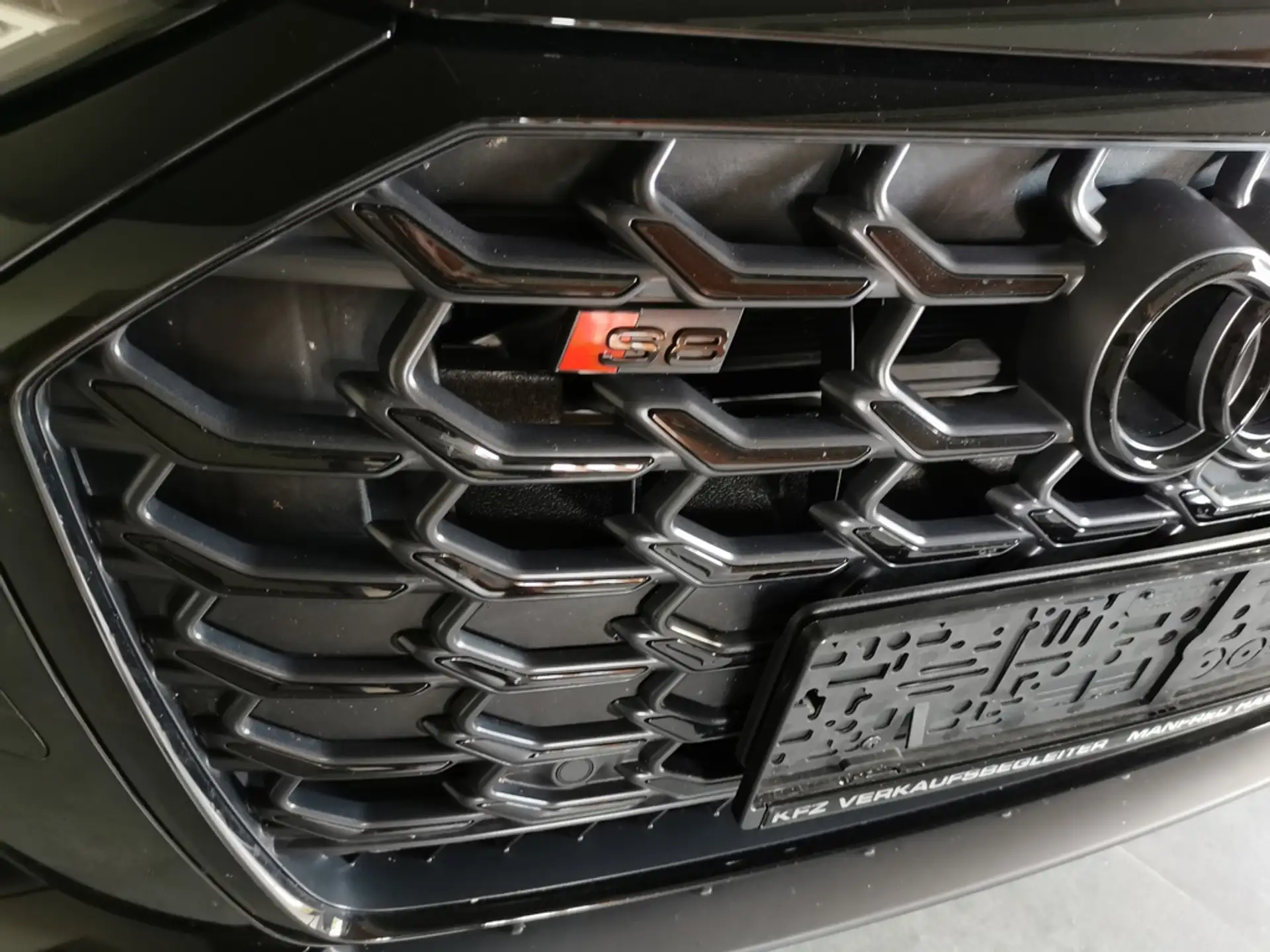 Audi S8 TFSI 2025 검정 사진 7