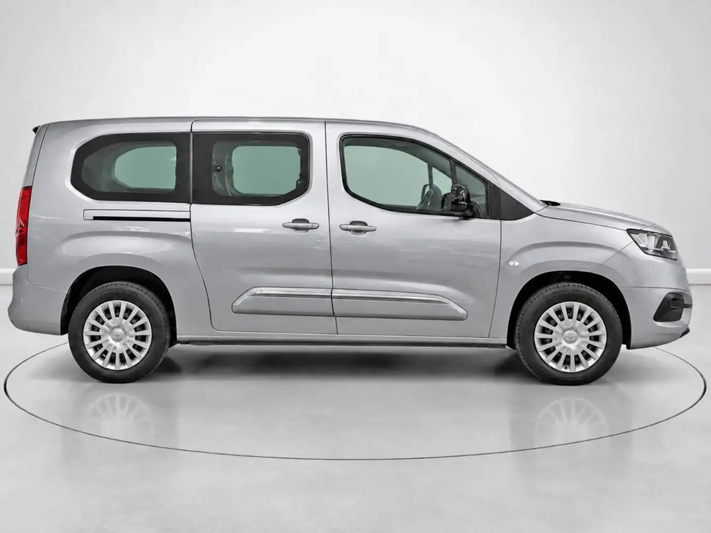 Toyota Proace Family L1 1.2 5pl. Active 110 Blanco - 2