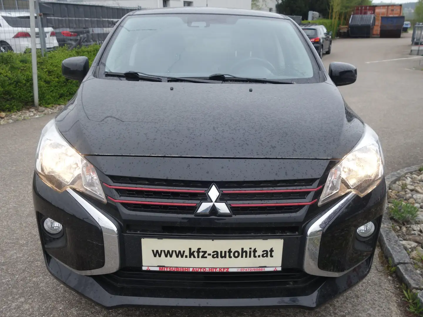 Mitsubishi Space Star 1,2 MIVEC Invite***Kamera/15"Alu/Sitzheizung*** Schwarz - 2