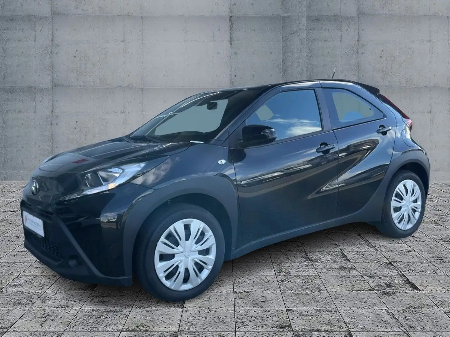 Toyota Aygo X AYGO X 1.0 Play Schwarz - 2