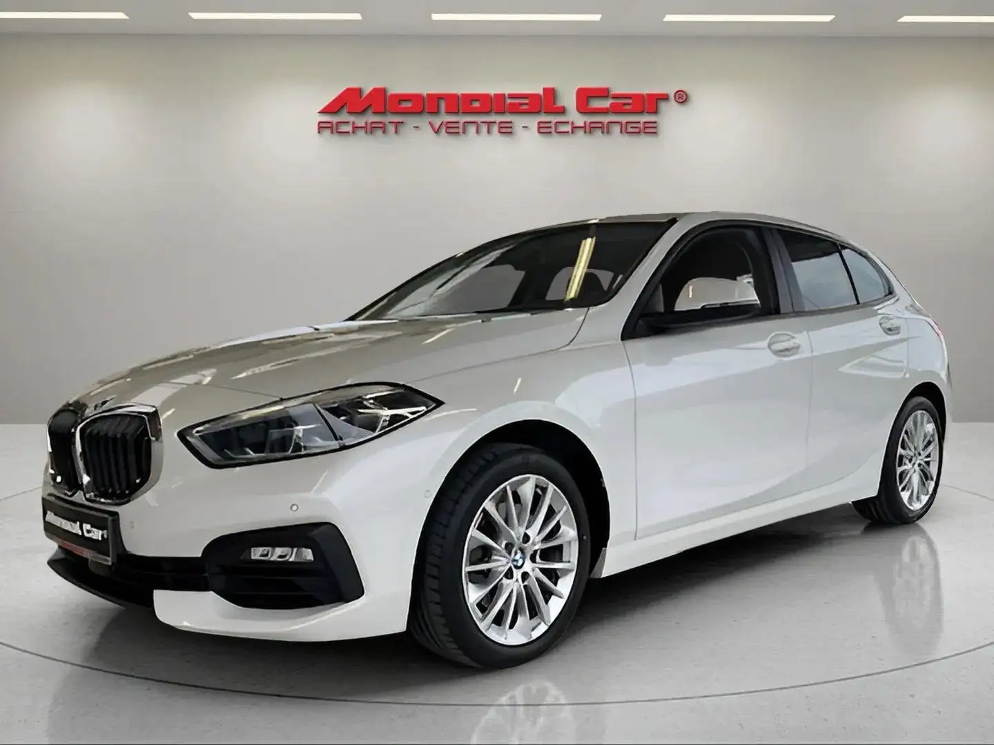 BMW 116 116i * Apple CarPlay * 29.000 KM * Caméra * Blanc - 1