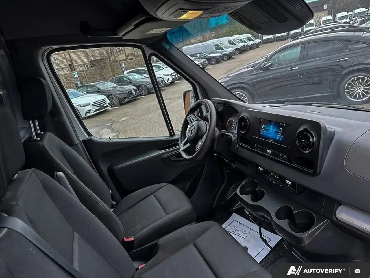 Mercedes-Benz Sprinter снимка Mercedes-Benz Sprinter