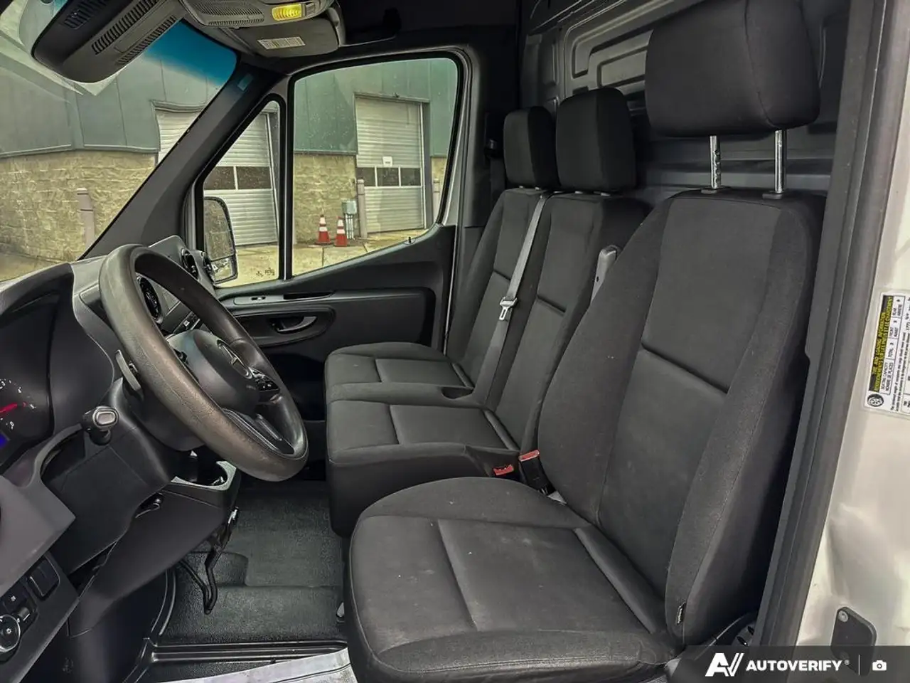Mercedes-Benz Sprinter снимка Mercedes-Benz Sprinter