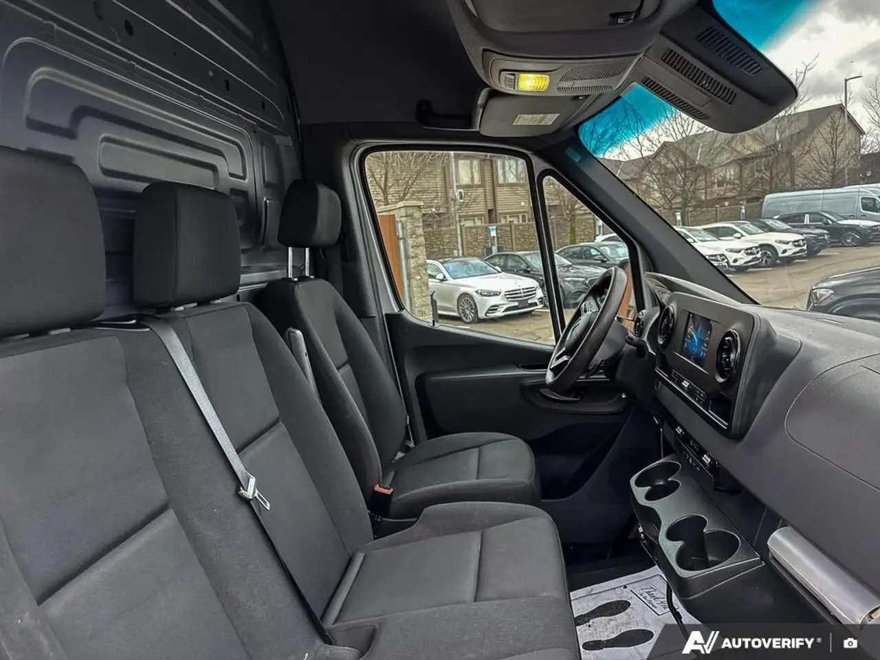 Mercedes-Benz Sprinter снимка Mercedes-Benz Sprinter