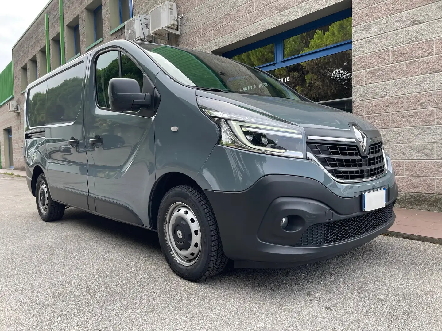 Renault Trafic 2.0 DCI 120CV VAN NAVIGATORE BLUETOOTH Grigio - 1