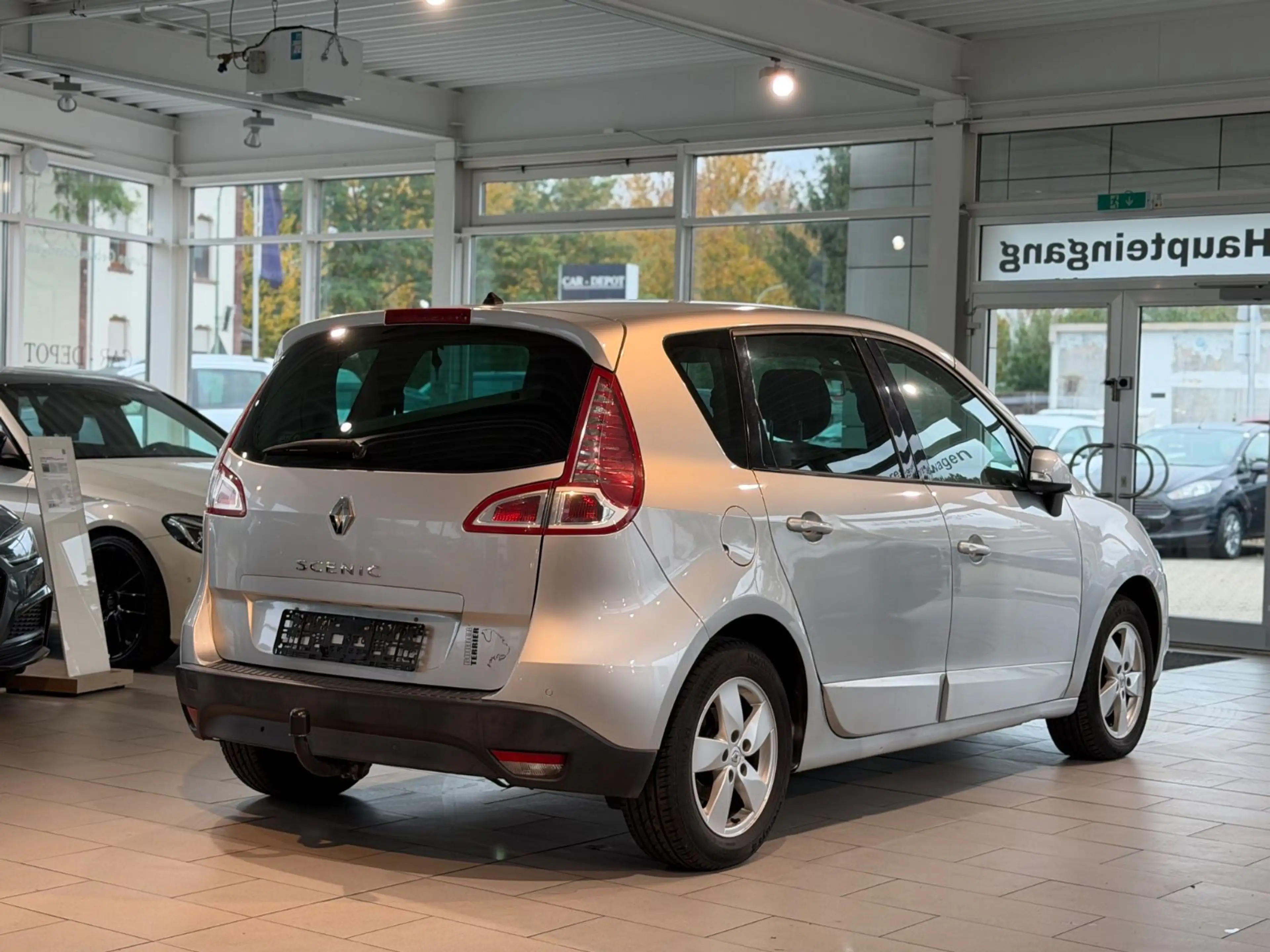 Renault Scenic III Dynamique*KLIMAAUT.*AHK*PDC*SHZ*TEMP* — photo 5