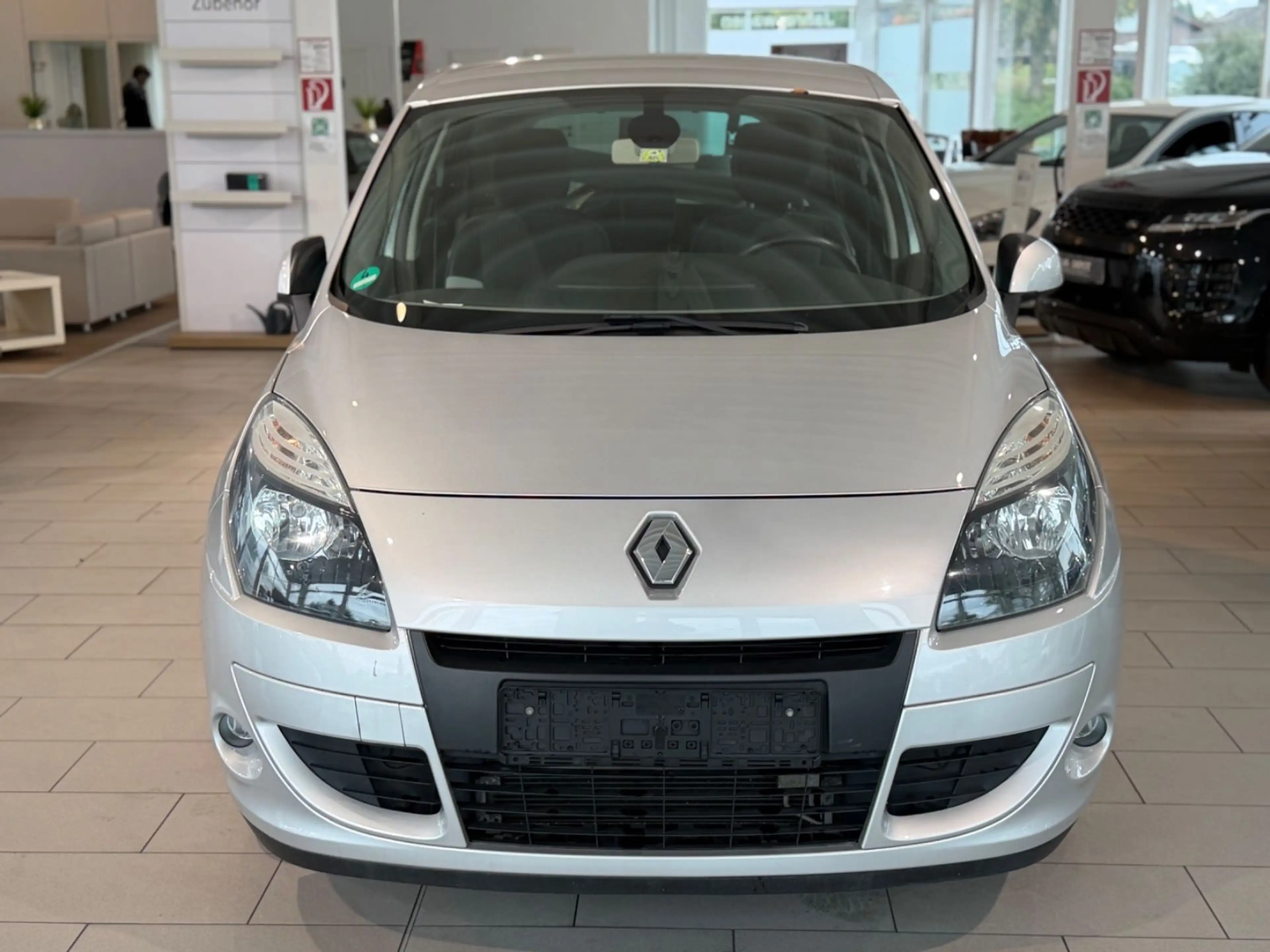 Renault Scenic III Dynamique*KLIMAAUT.*AHK*PDC*SHZ*TEMP* — photo 8