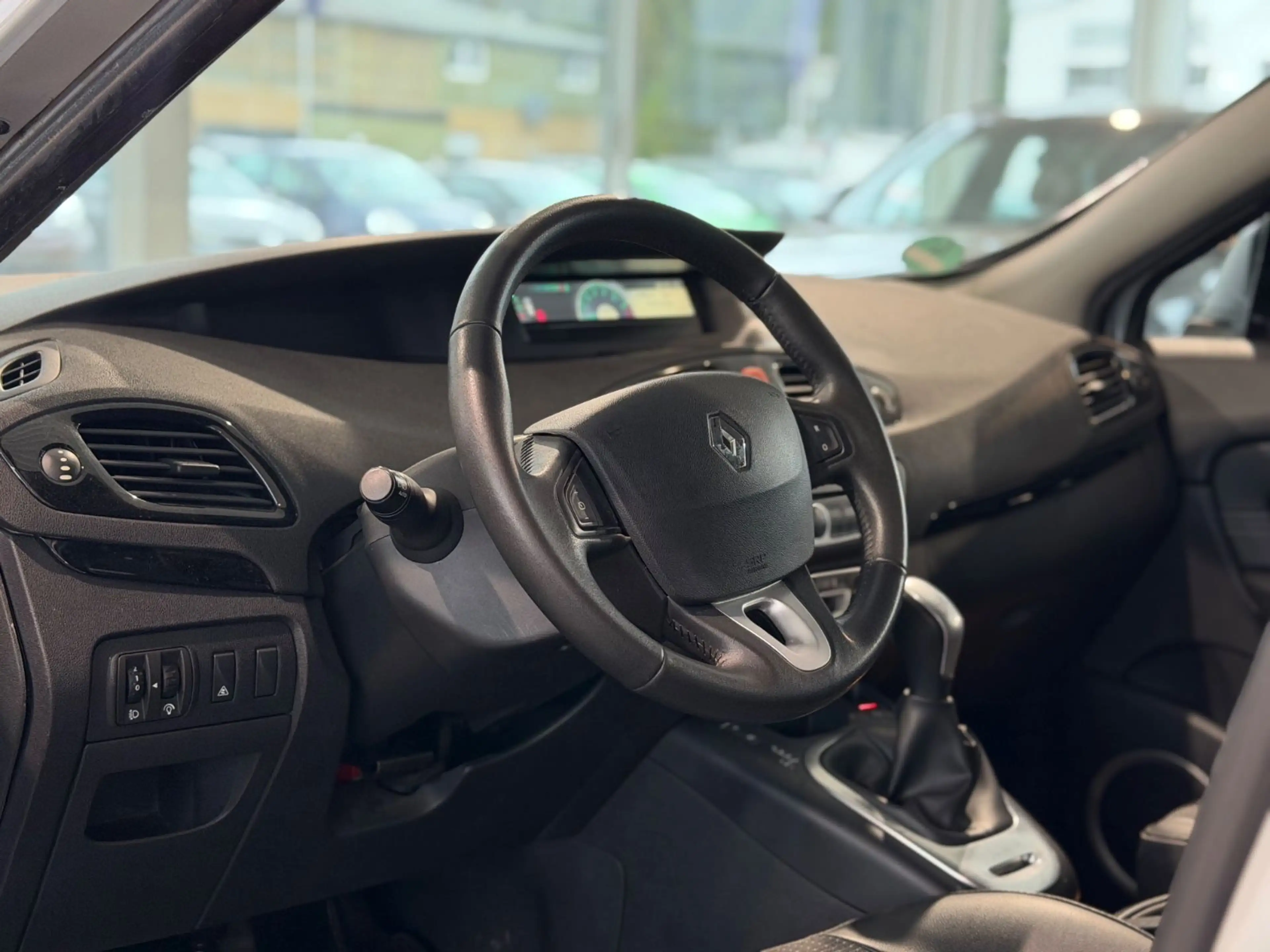 Renault Scenic III Dynamique*KLIMAAUT.*AHK*PDC*SHZ*TEMP* — photo 12