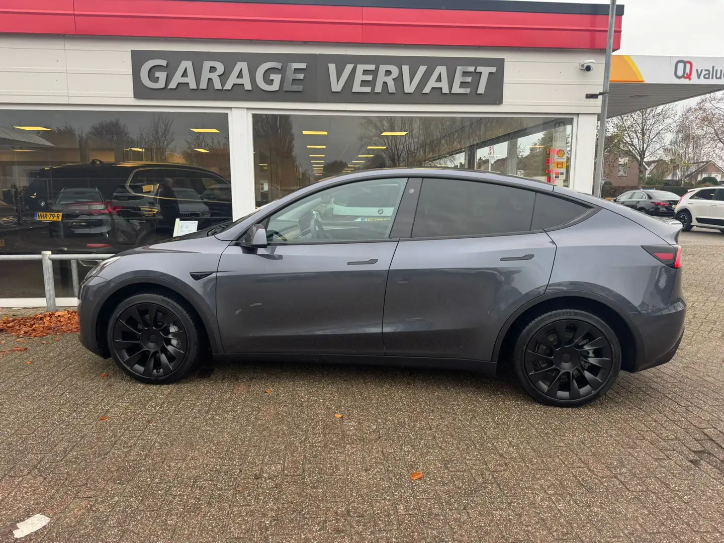 Tesla Model Y Long Range AWD 75 kWh Gris - 1