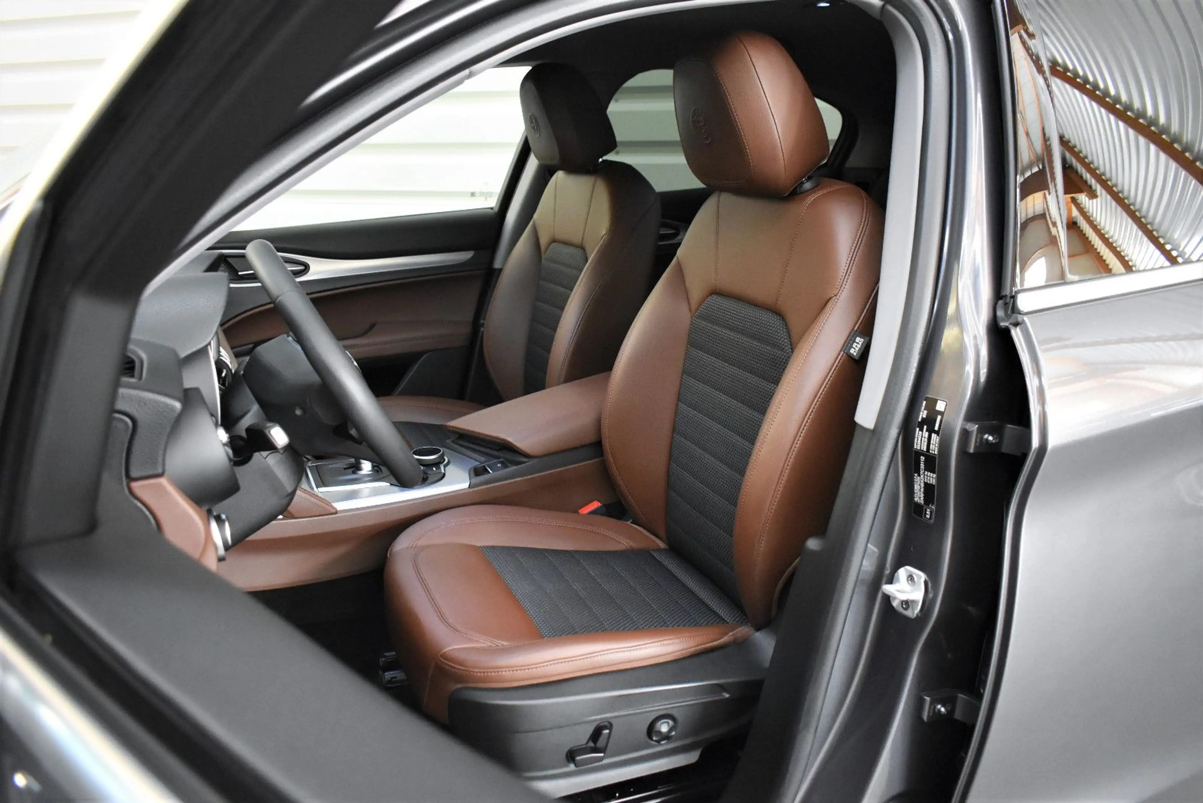 Alfa Romeo Stelvio Super Q4+Totwinkel+Keyless+Kamera+Xenon — photo 8