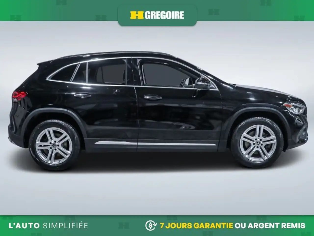 Mercedes-Benz GLA снимка Mercedes-Benz GLA