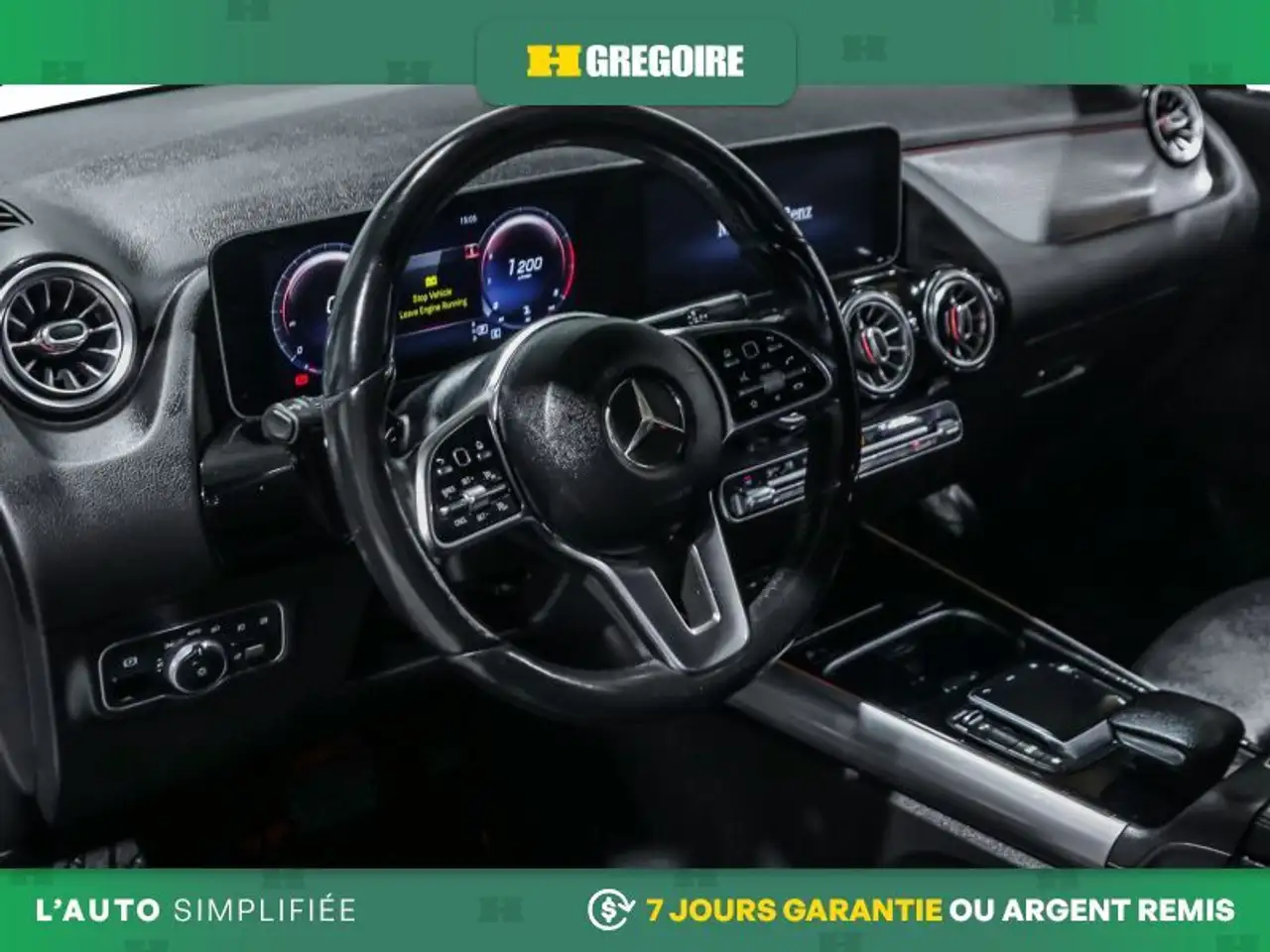 Mercedes-Benz GLA снимка Mercedes-Benz GLA