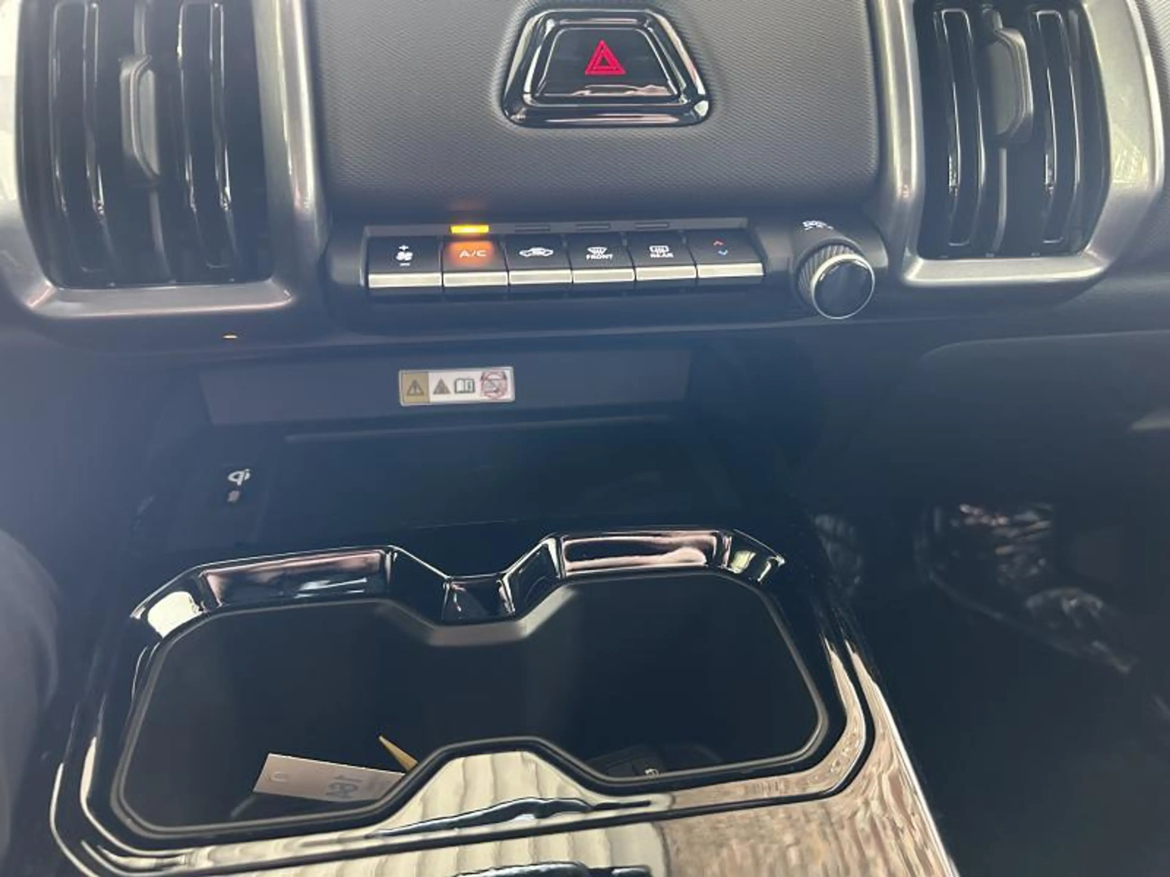 Toyota Urban Cruiser Style — photo 12