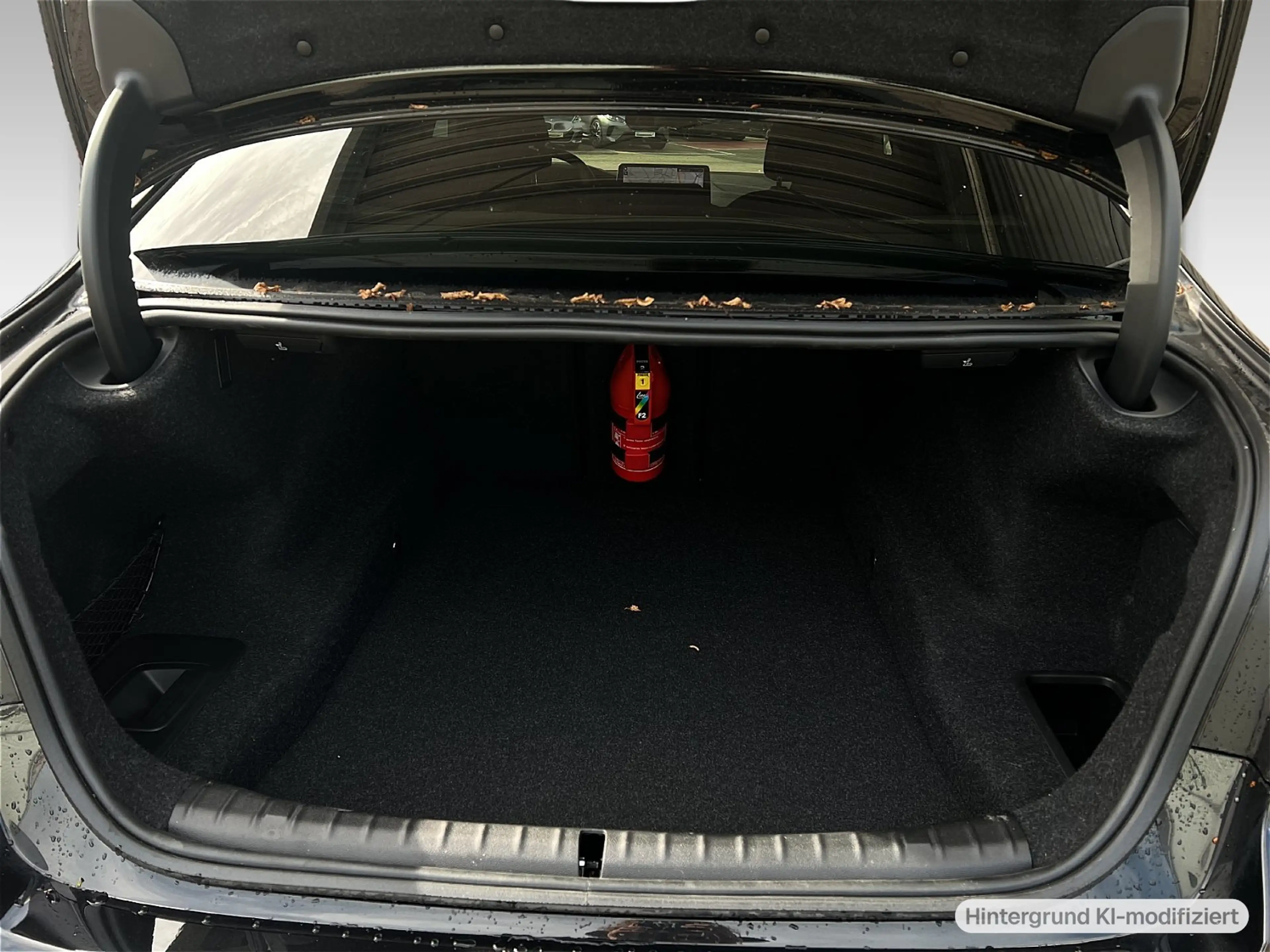 BMW 550 M550i xDrive Limousine — photo 12