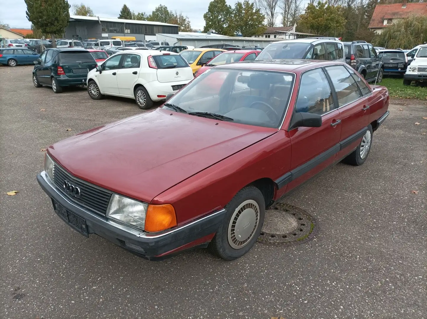 Audi 100 Rot - 1