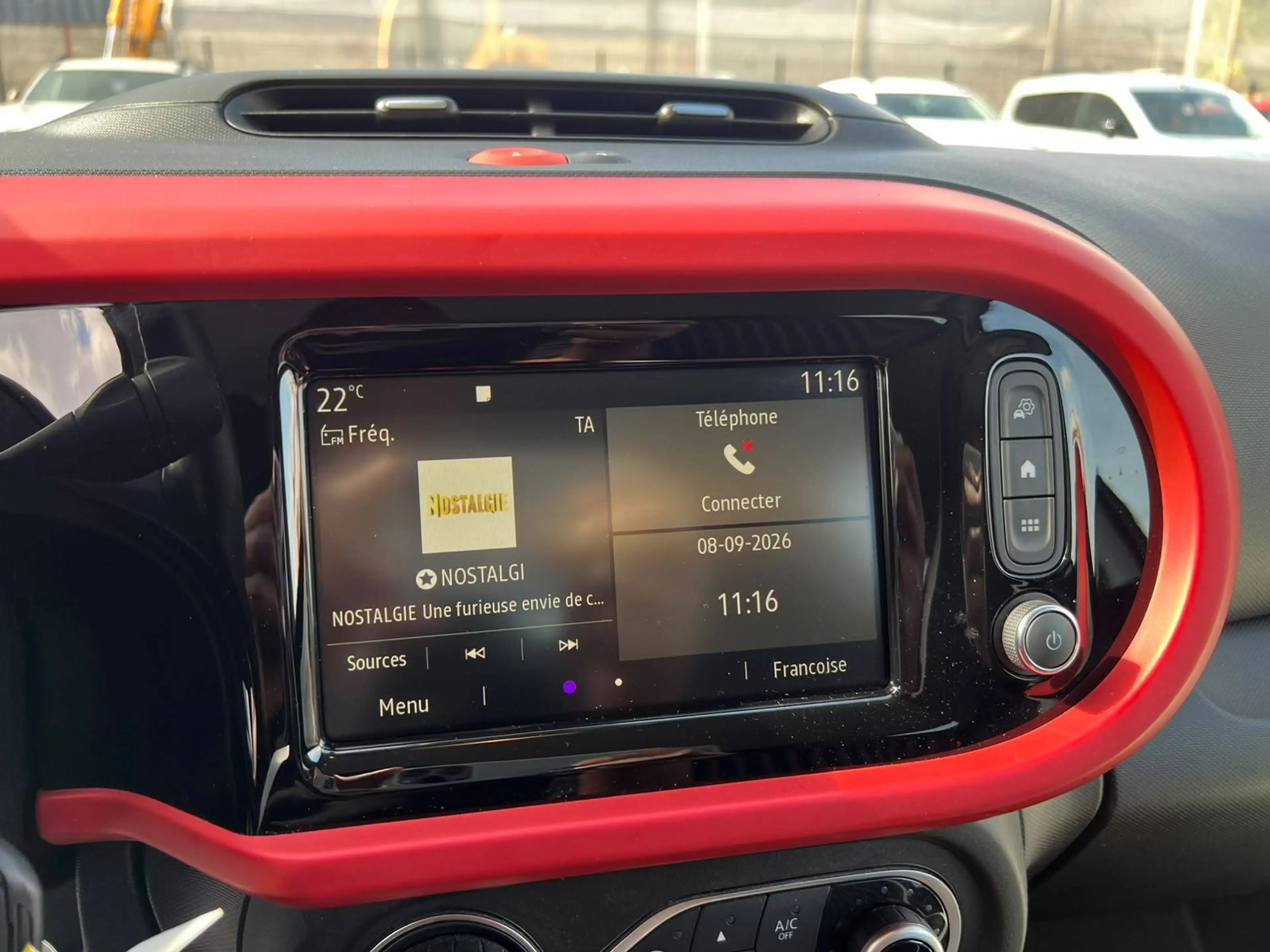 Renault Twingo 0.9 TCe Edition One   EDC — photo 15