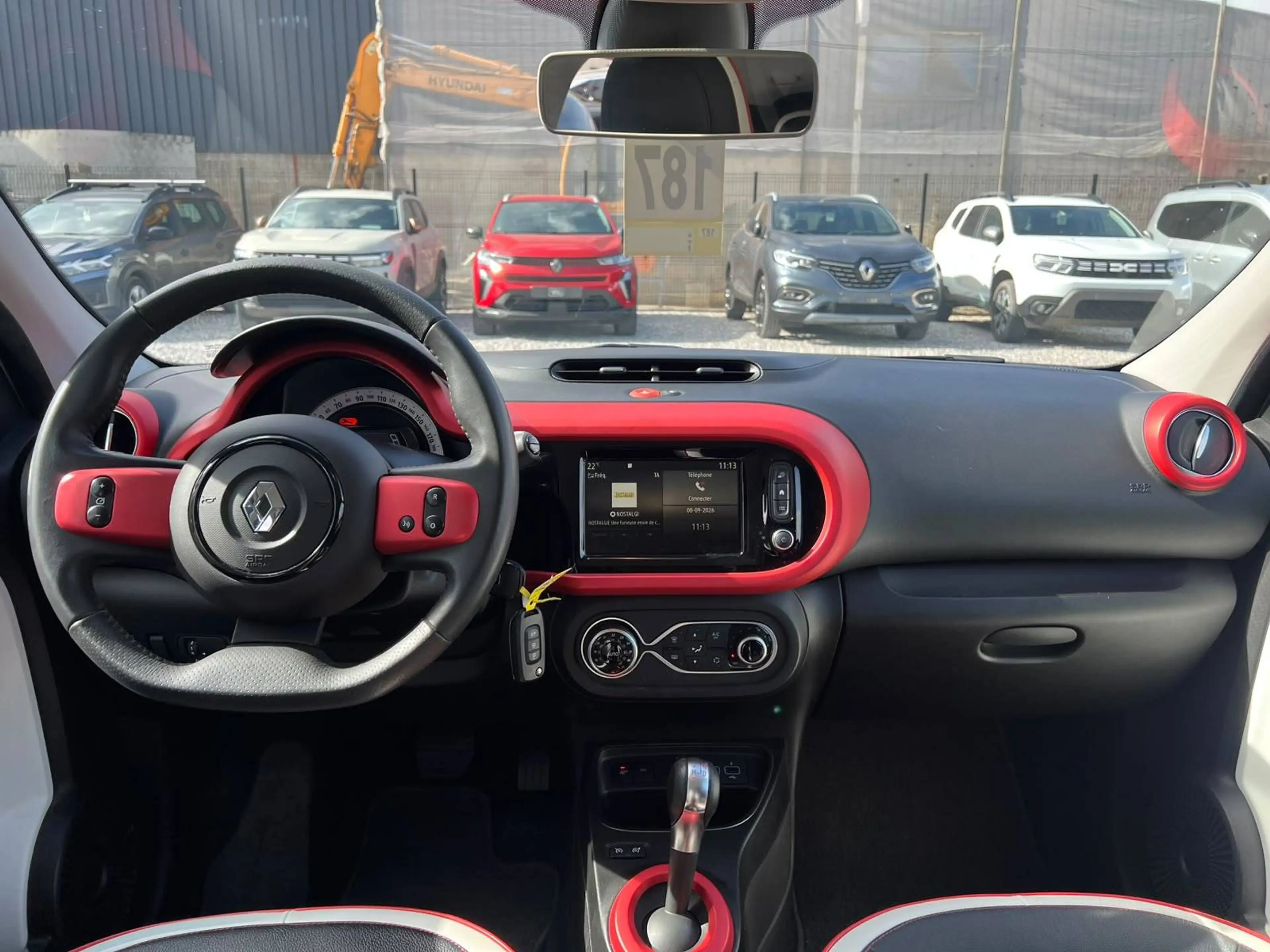 Renault Twingo 0.9 TCe Edition One   EDC — photo 11