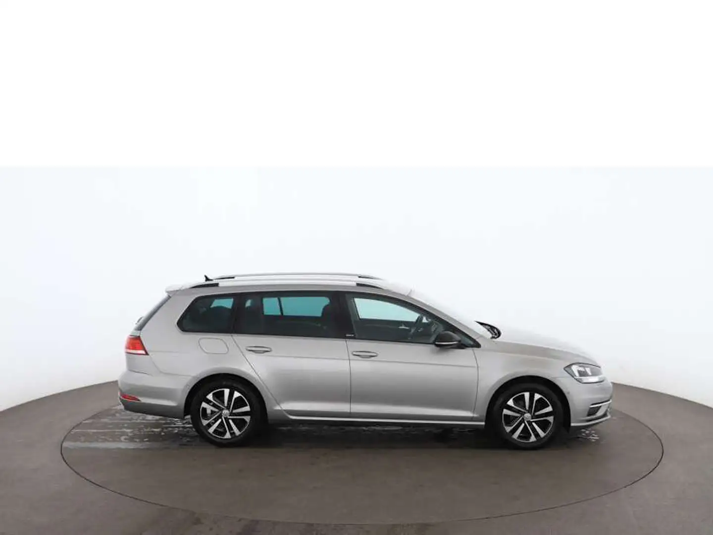 Volkswagen Golf Variant Golf VII Variant 1.0 TSI IQ.DRIVE RADAR NAVI PDC Silber - 2