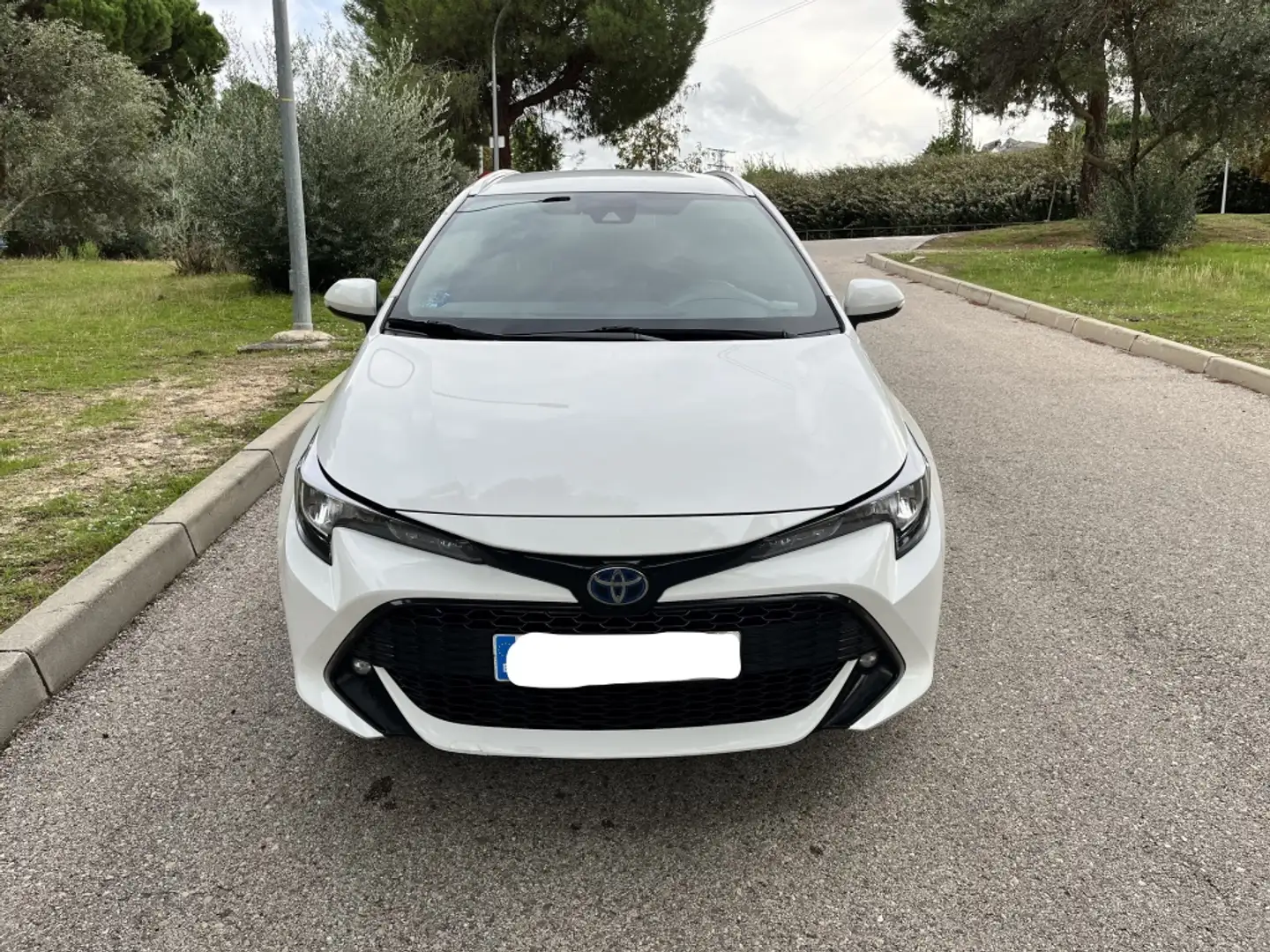 Toyota Corolla Touring Sports 125H Active Tech Blanco - 2