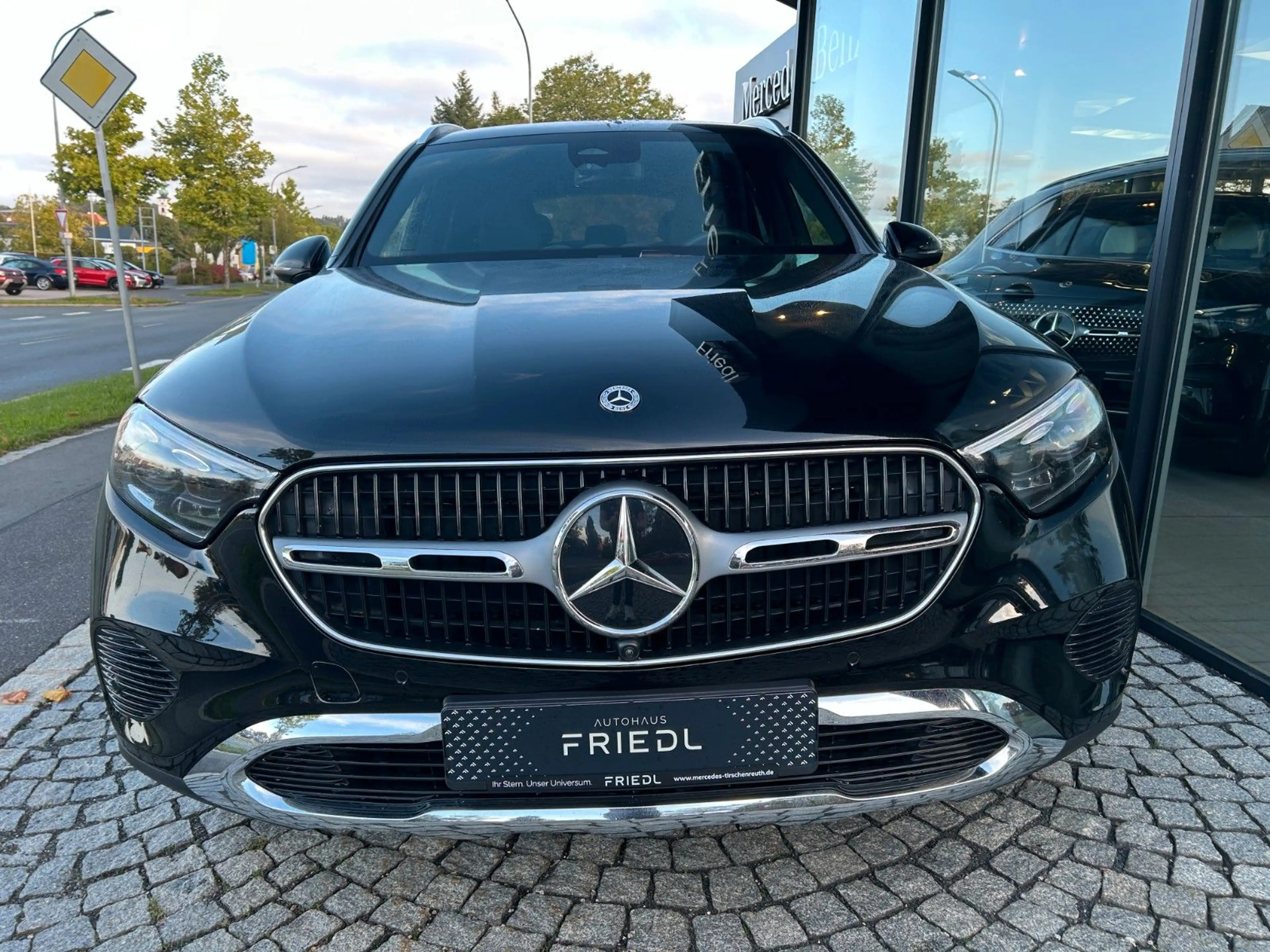 Mercedes-Benz GLC 220 d 4Matic AVANTGARDE,WINTER,DIGITAL,AHK — photo 7