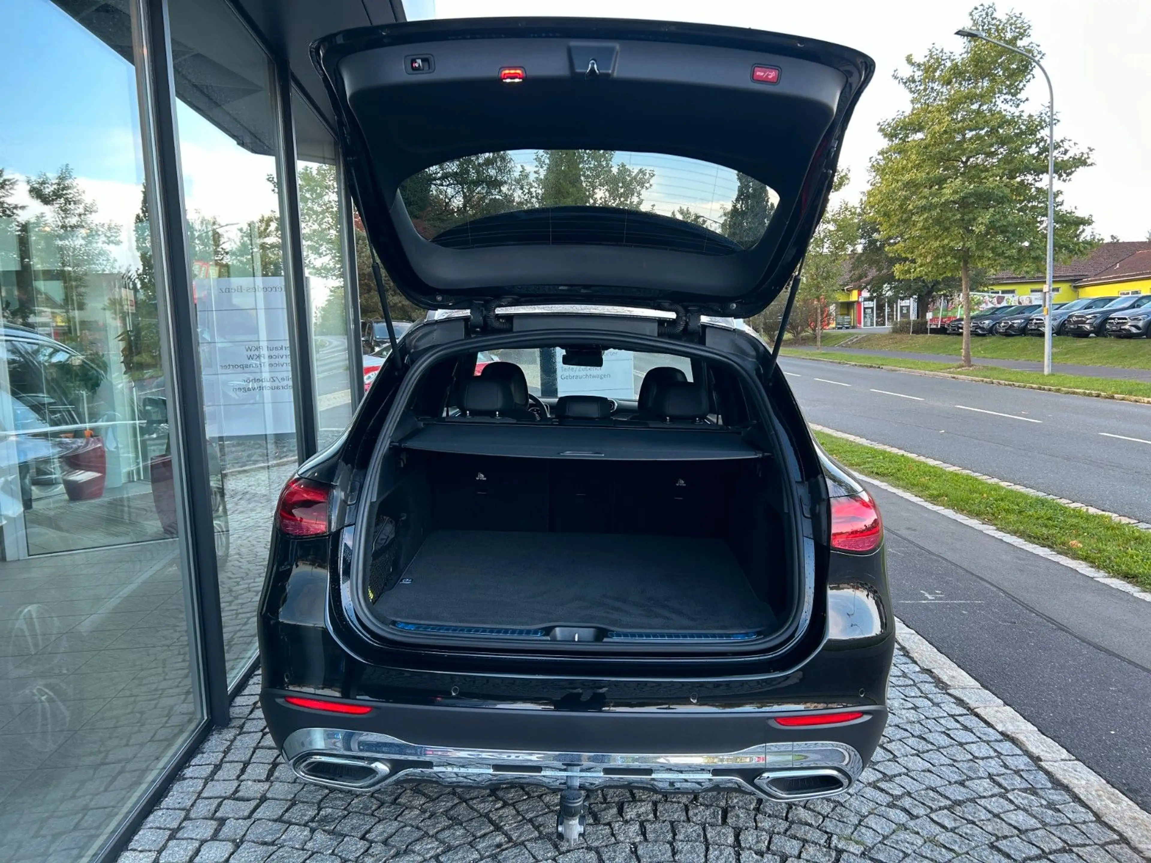 Mercedes-Benz GLC 220 d 4Matic AVANTGARDE,WINTER,DIGITAL,AHK — photo 9