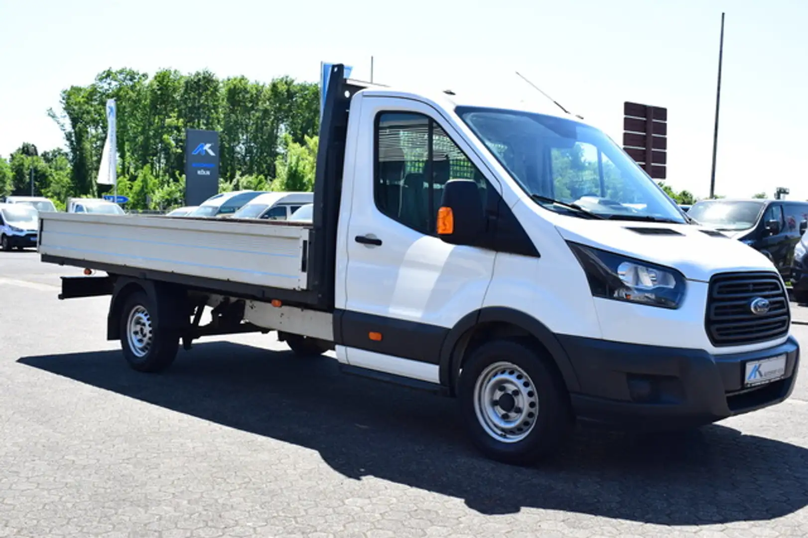 Ford Transit Weiß - 2