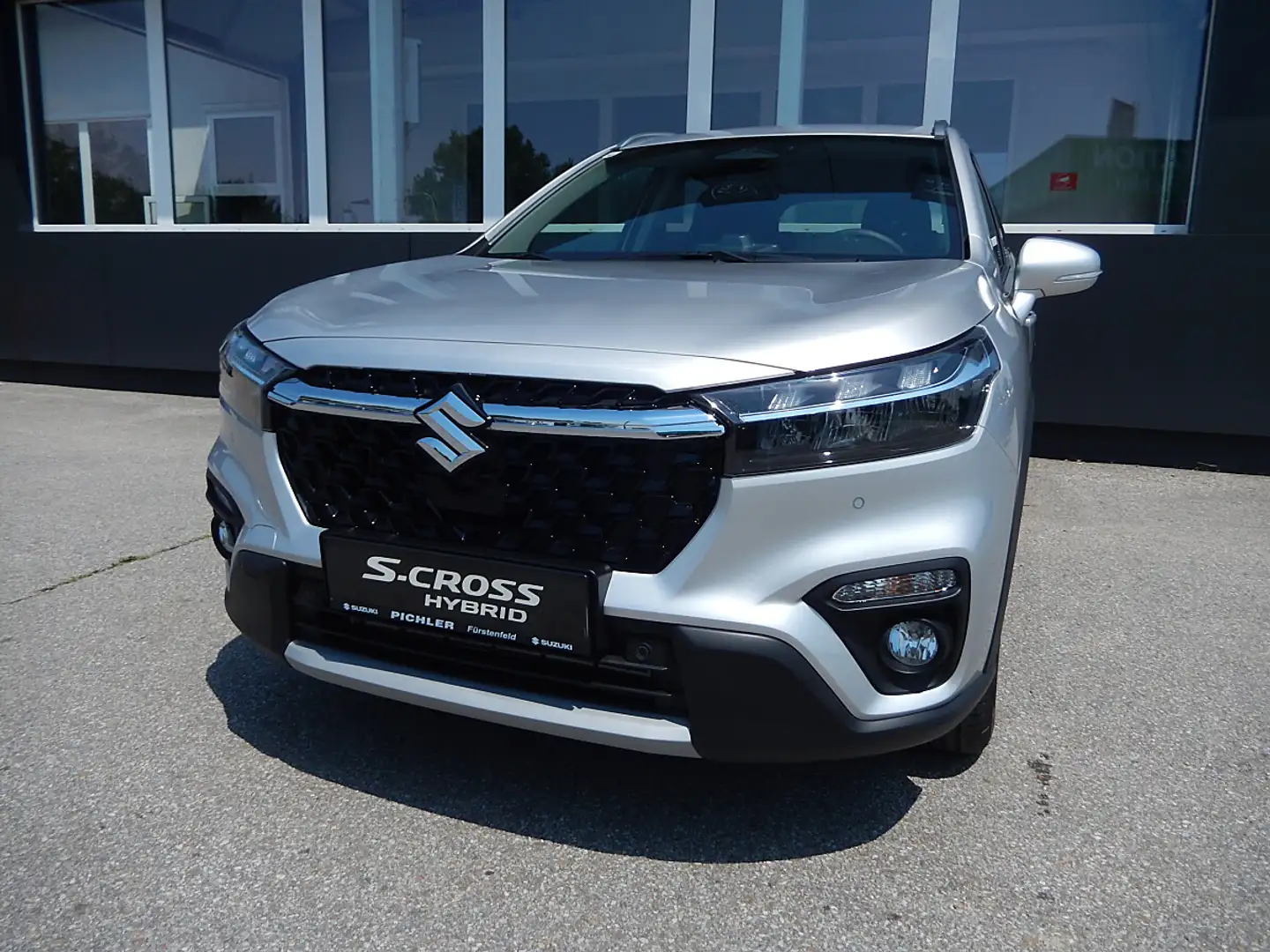 Suzuki S-Cross 1,4 Hybrid shine Silber - 1