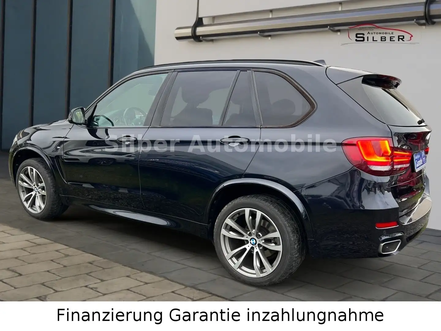 BMW X5 Baureihe X5 xDrive30d M-Sportpaket 2-Hand Tüv Schwarz - 2
