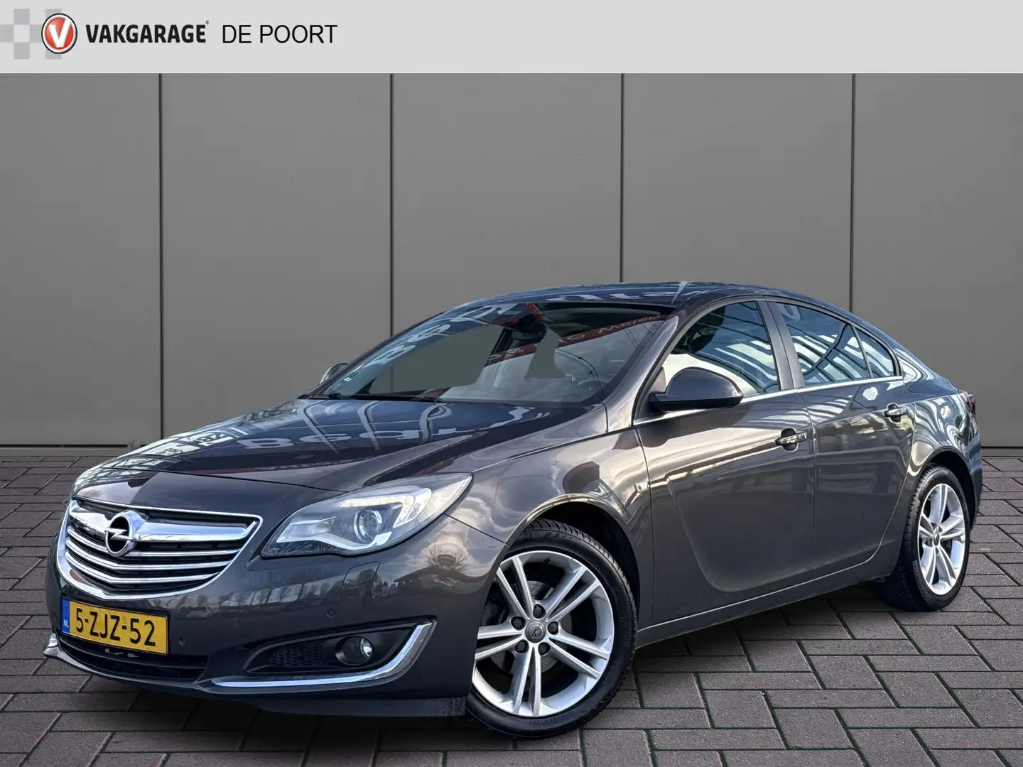 Opel Insignia 1.4 T EcoFLEX Business+ | NL-auto | Leder | Virtua Grijs - 1