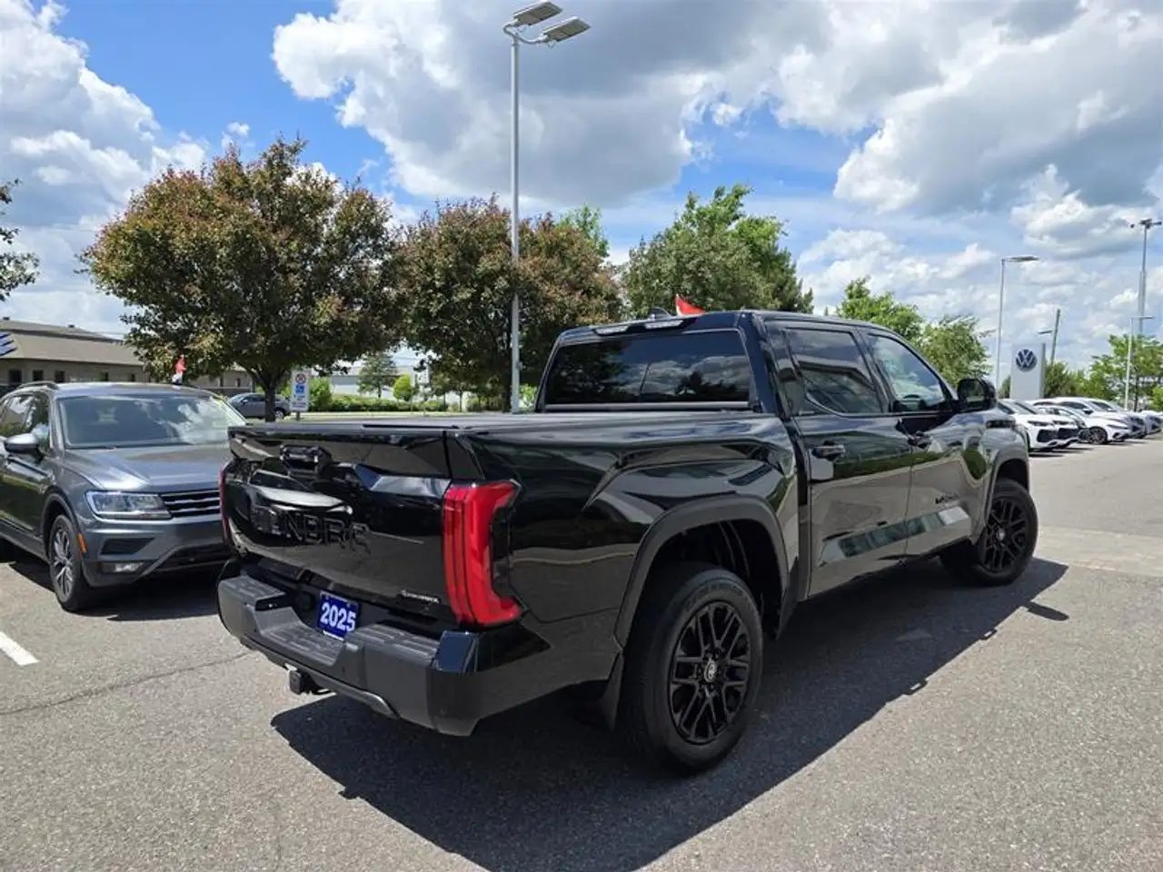 Toyota Tundra снимка Toyota Tundra