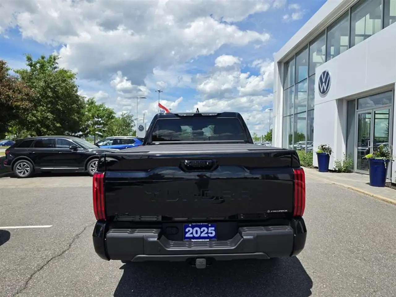 Toyota Tundra снимка Toyota Tundra