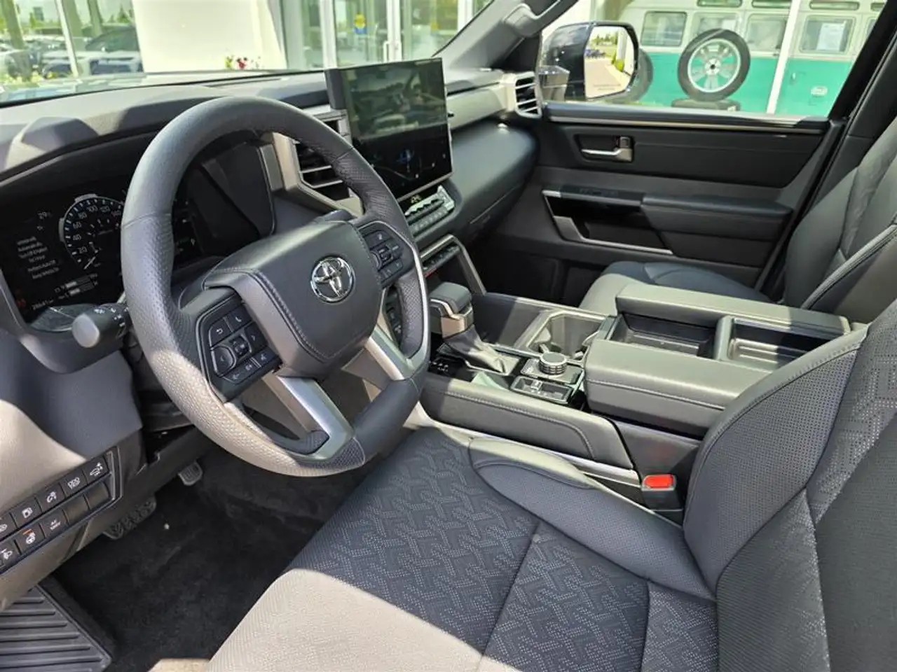 Toyota Tundra снимка Toyota Tundra