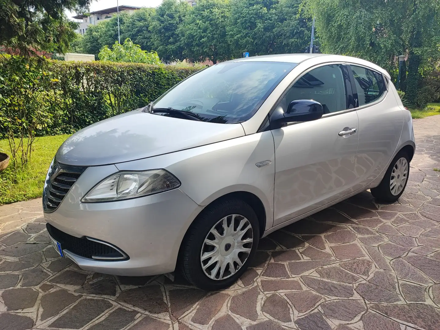 Lancia Ypsilon Y 1.2 8v Platinum euro 5B Frizione nuova - 1