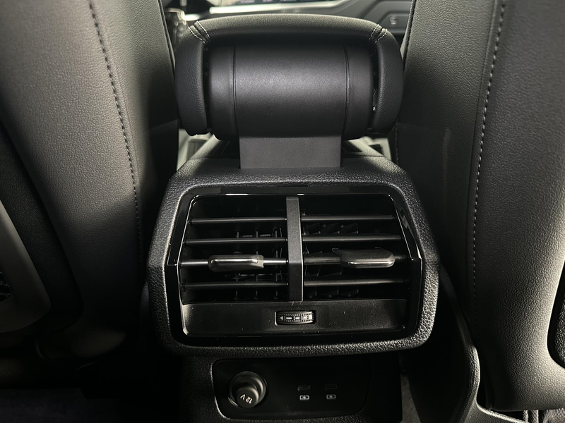 Audi Q3 S line 40 TDI quattro+AHK+Navi+Matrix+Kamera+Bl... — photo 15