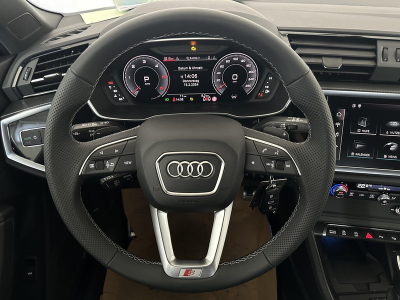 Audi Q3 S line 40 TDI quattro+AHK+Navi+Matrix+Kamera+Bl... — photo 9
