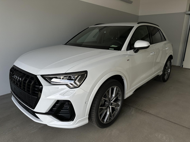 Audi Q3 S line 40 TDI quattro+AHK+Navi+Matrix+Kamera+Bl...