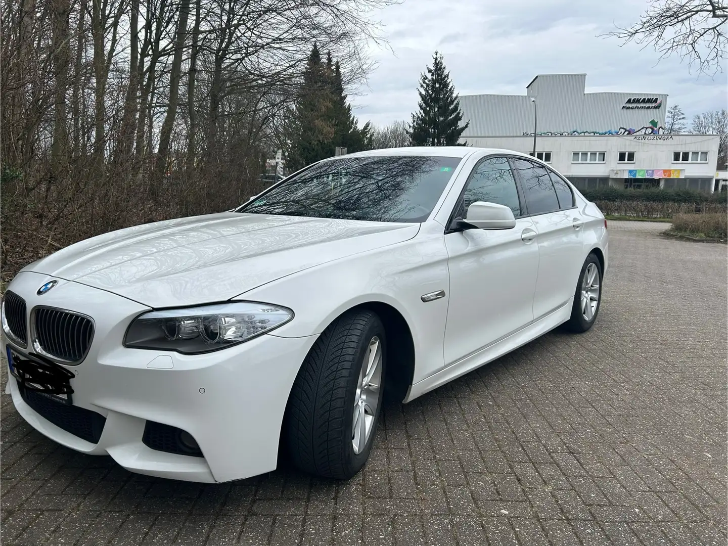 BMW 525 525 d Bílá - 1