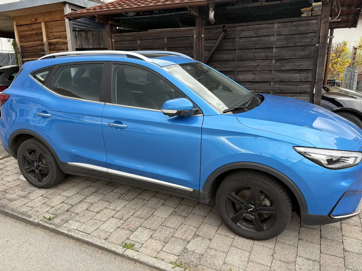 MG ZS EV Luxury 70 kWh Maximal Reichweite Blau - 1